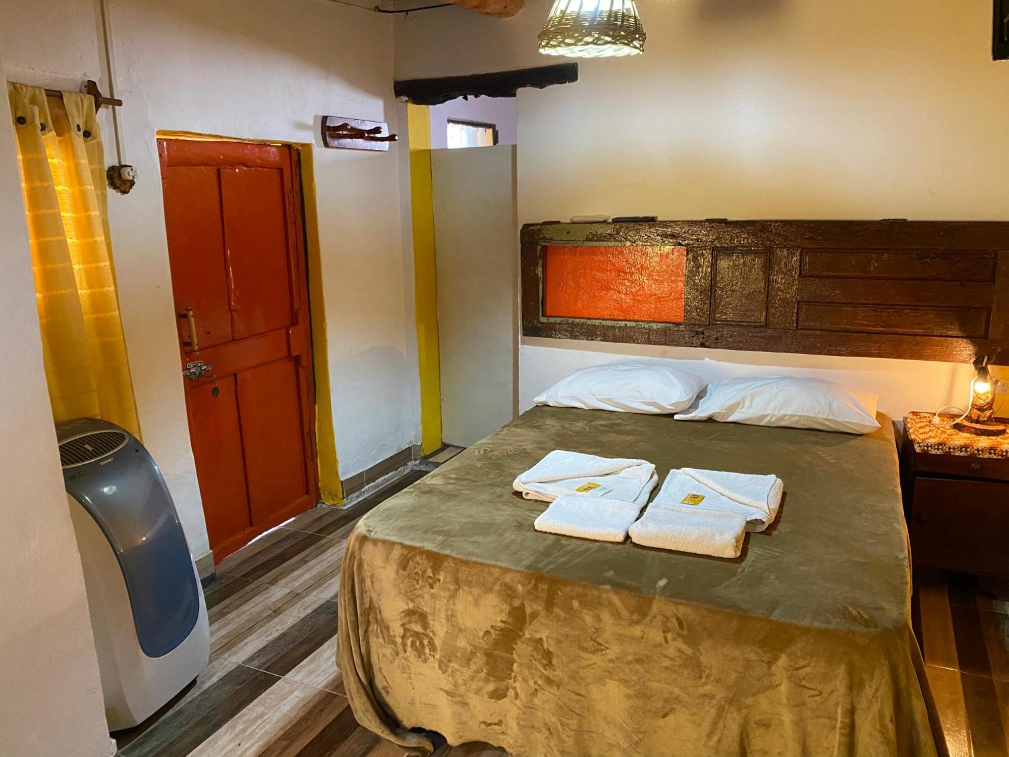 Munay Ecohostal - Cabanas De Adobe Tinogasta Exteriör bild